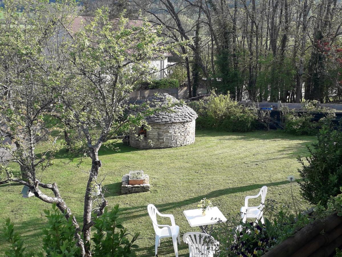 Ma Cabotte De Bourgogne Bed and Breakfast Marmagne  Exteriör bild